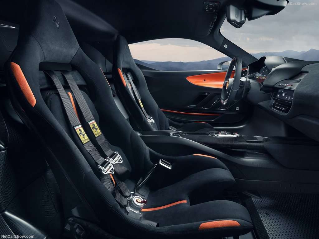 Ferrari SF90 XX Stradale la nuova creatura estrema di Maranello 5 Ferrari SF90 XX Stradale 2024 1024 06