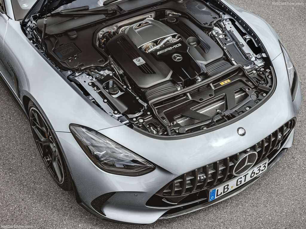Mercedes-Benz: AMG GT, la nuova generazione, più prestante, più bella 4 Mercedes Benz AMG GT Coupe 2024 1024 d6