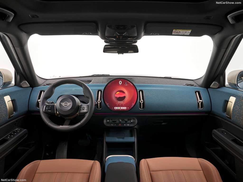 Mini Countryman, verso un futuro elettrico 2 Mini Countryman SE ALL4 2024 1024 5f