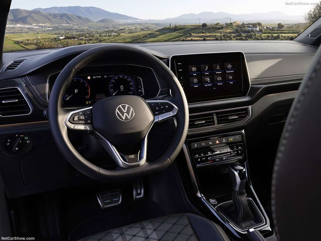 Volkswagen: Nuova T-Cross, aggiornamenti estetici e tecnici 1 Volkswagen T Cross 2024 1024 0d
