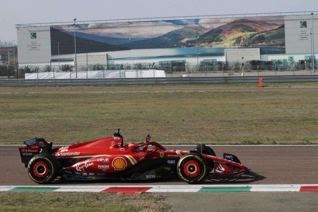 Presentata la nuova Ferrari SF-24: a lei il compito di ritornare a vincere. 14 Esordio Ferrari SF 24 Fiorano 0183