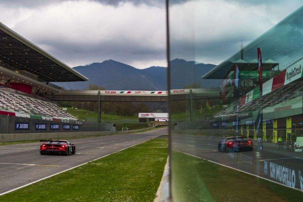 Successo della Porsche GP Elite alla 12H Hankook del Mugello 20 ITA 4241