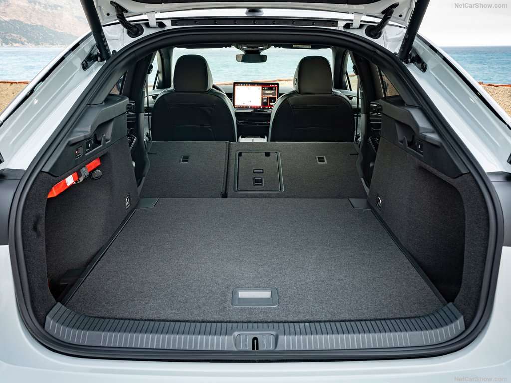 Guida all'acquisto: Volkswagen ID.7, spaziosa, tecnologica ed adatta alle lunghe distanze. 2 Volkswagen ID.7 2024 1024 6d