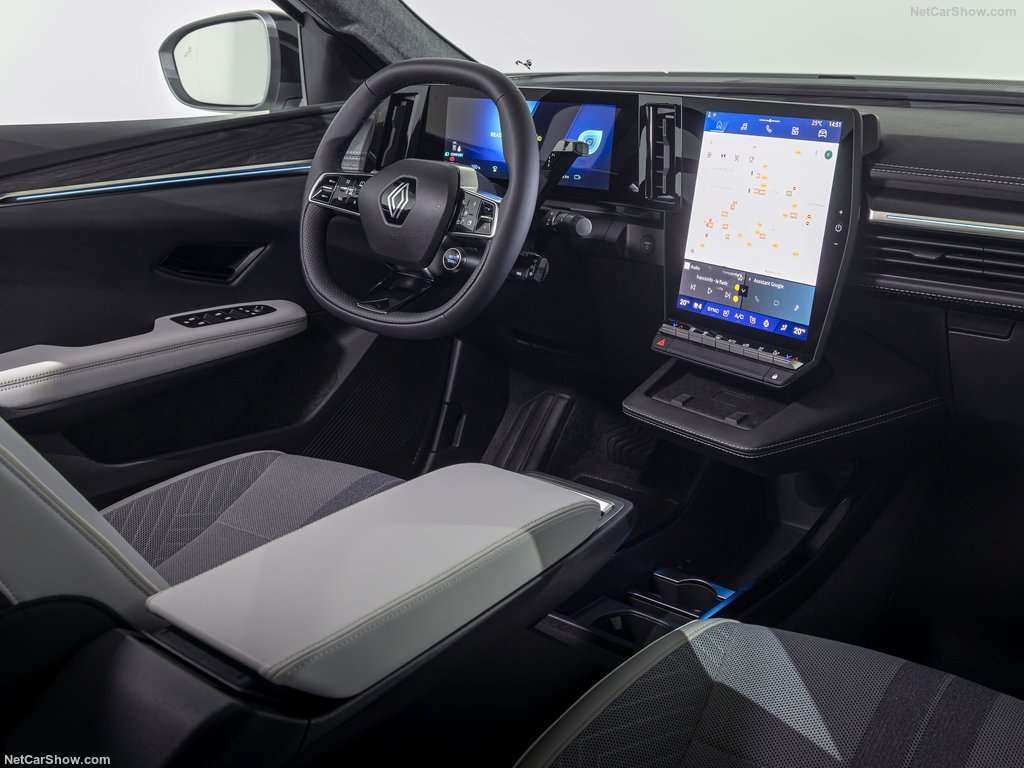 Guida all'Acquisto: Renault Scenic e-Tech, buona autonomia, spaziosa e tecnologica 2 Renault Scenic E Tech 2024 1024 23