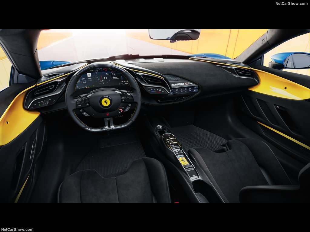 Ferrari: SF90 XX Spider, la nuova estrema di Maranello anche a cielo aperto 5 Ferrari SF90 XX Spider 2024 1024 09