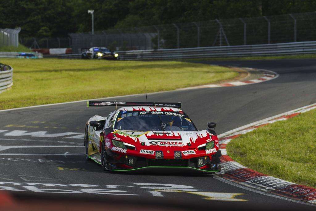 ADAC 24h: Max Hesse e BMW M Team RMG in pole position dopo una emozionante Top Qualifying con Laurens Vanthoor 2 K8A2003