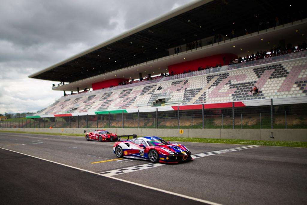 FERRARI CHALLENGE: VALINT, HASSID E ENGSTLER VINCONO AL MUGELLO 1 M000034 2