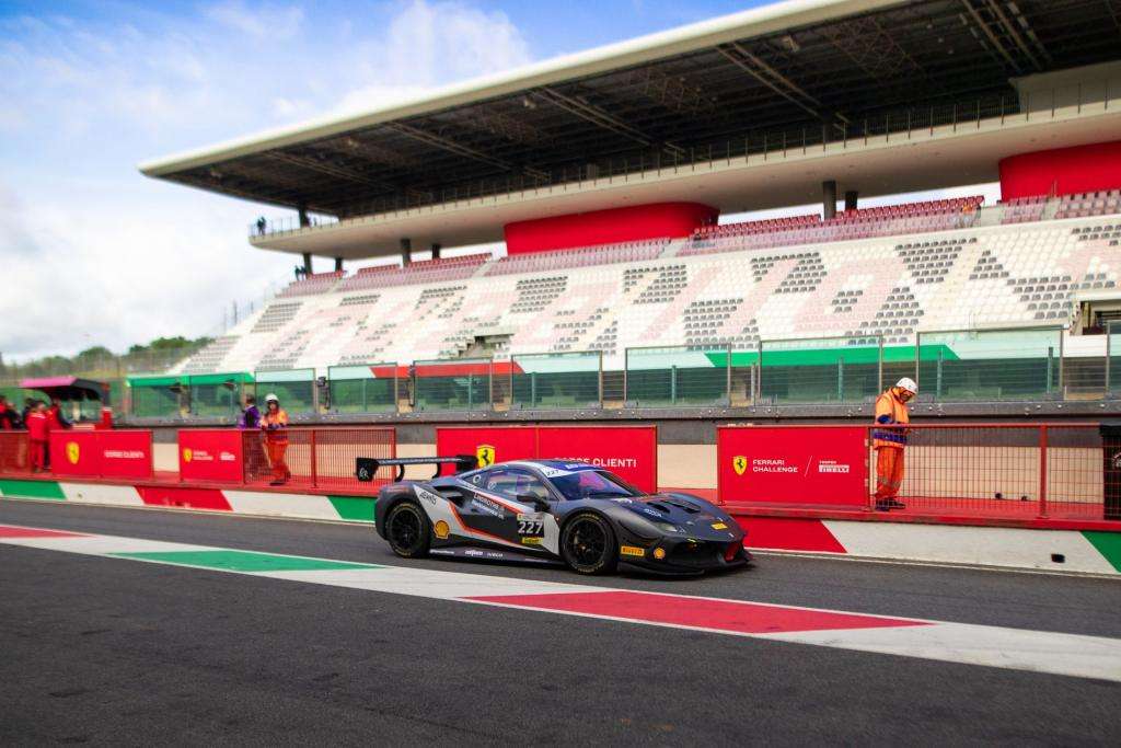 FERRARI CHALLENGE: VALINT, HASSID E ENGSTLER VINCONO AL MUGELLO 3 M000071