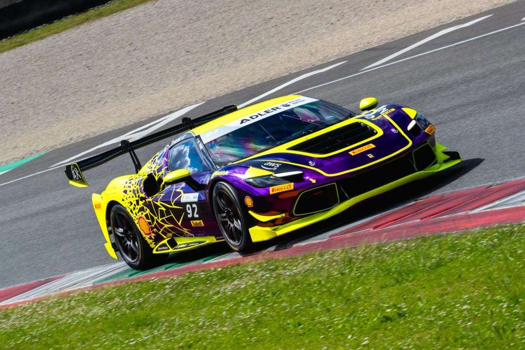 FERRARI CHALLENGE: VALINT, HASSID E ENGSTLER VINCONO AL MUGELLO 6 M000232