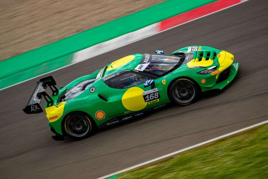 FERRARI CHALLENGE: VALINT, HASSID E ENGSTLER VINCONO AL MUGELLO 10 M000375