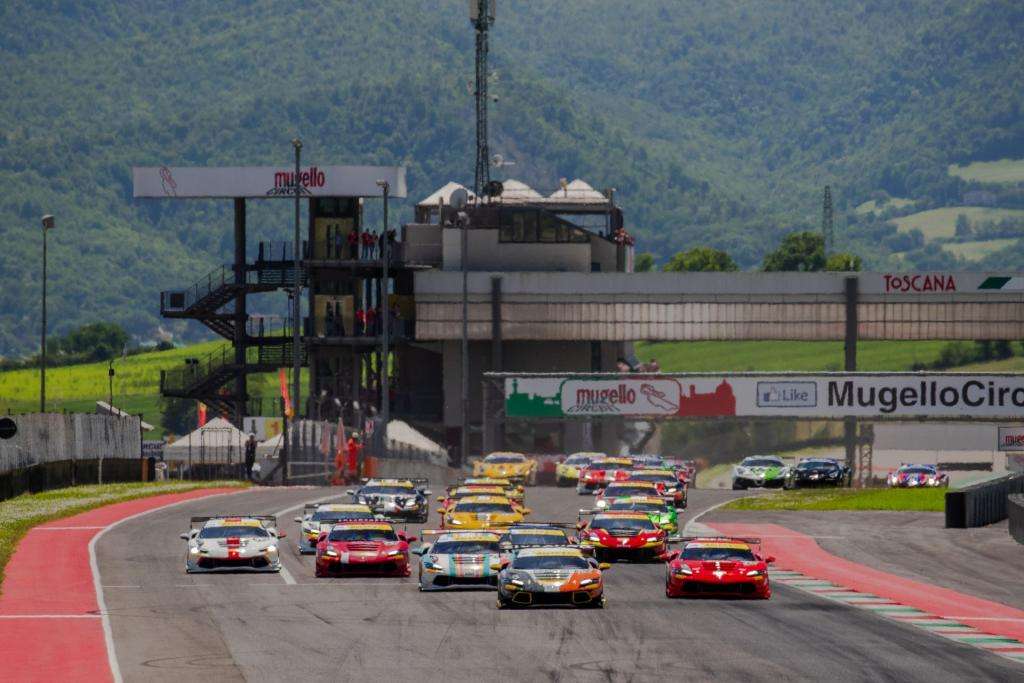 FERRARI CHALLENGE: VALINT, HASSID E ENGSTLER VINCONO AL MUGELLO 13 M000538 1