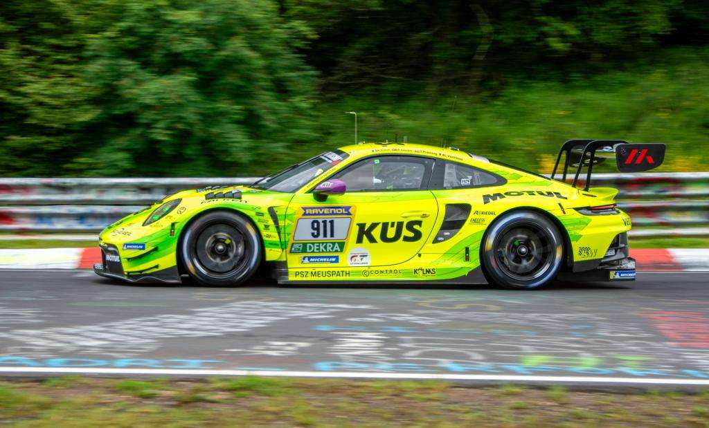ADAC 24h: BMW Junior Team più veloce in una prima qualificazione colpita dalla pioggia 2 NBR 9313