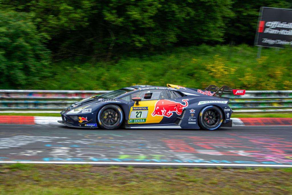 ADAC 24h: BMW Junior Team più veloce in una prima qualificazione colpita dalla pioggia 4 NBR 9319