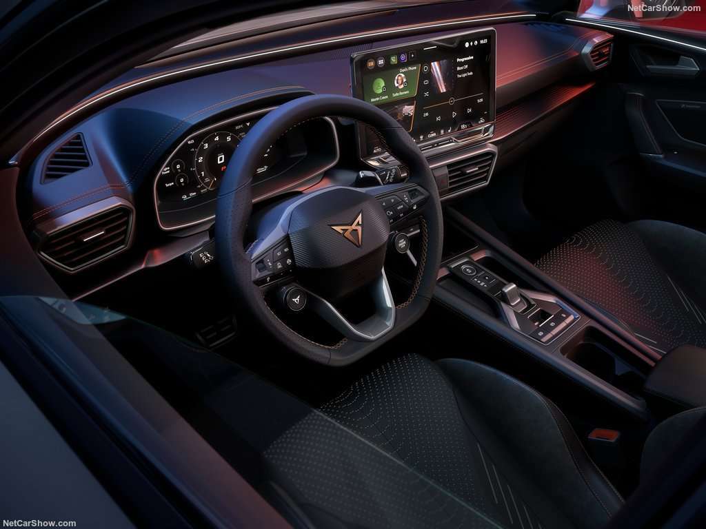 Guida all'Acquisto: Cupra Leon, più dinamica e sportiva della sorella Seat 2 Seat Cupra Leon 2025 1024 05