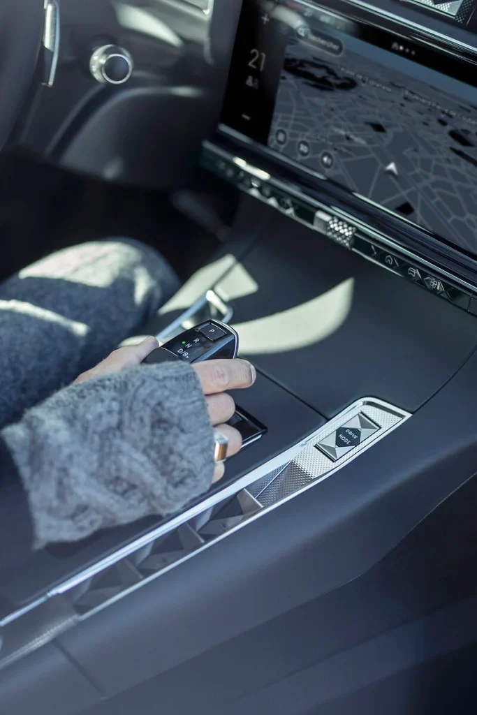 Test Drive: DS 7 E-Tense 300cv plug In (PHEV66), eleganza quasi nobiliare. 3 2148517 r3nq29lrtg whr