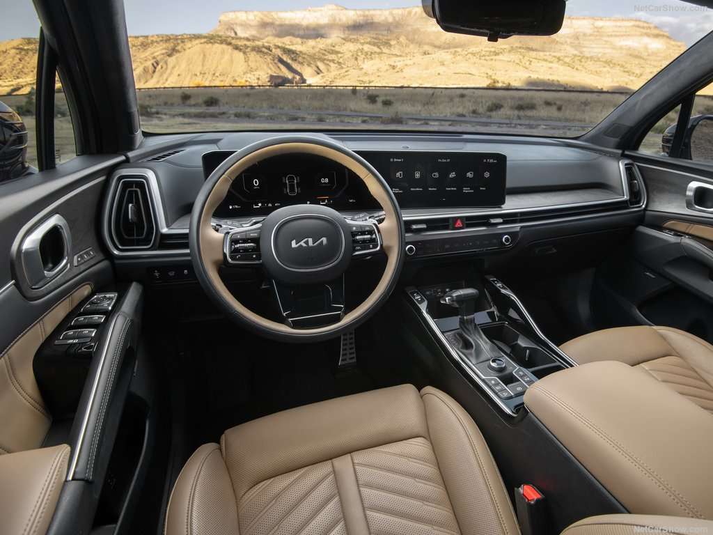 Guida all'acquisto: Kia Sorrento, spaziosa per sette, comoda come un ammiraglia e tecnologica 1 Kia Sorento 2024 1024 10