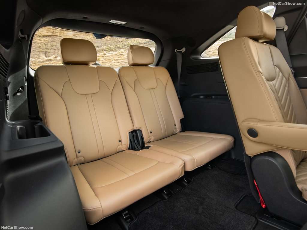 Guida all'acquisto: Kia Sorrento, spaziosa per sette, comoda come un ammiraglia e tecnologica 3 Kia Sorento 2024 1024 13