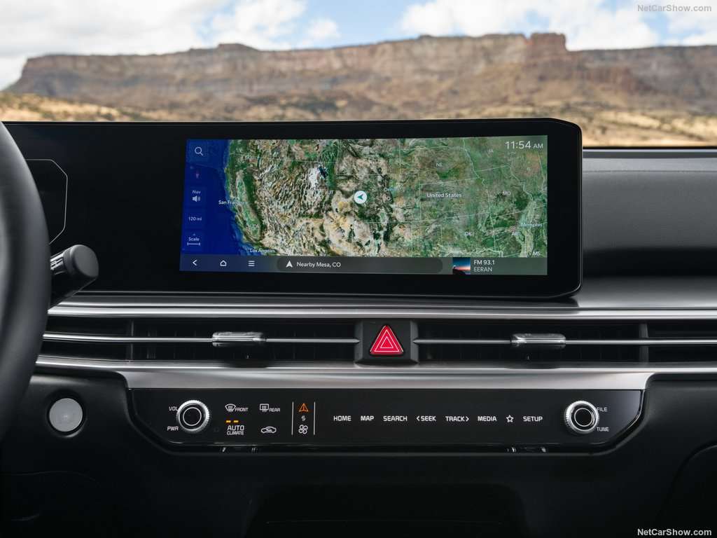 Guida all'acquisto: Kia Sorrento, spaziosa per sette, comoda come un ammiraglia e tecnologica 2 Kia Sorento 2024 1024 15