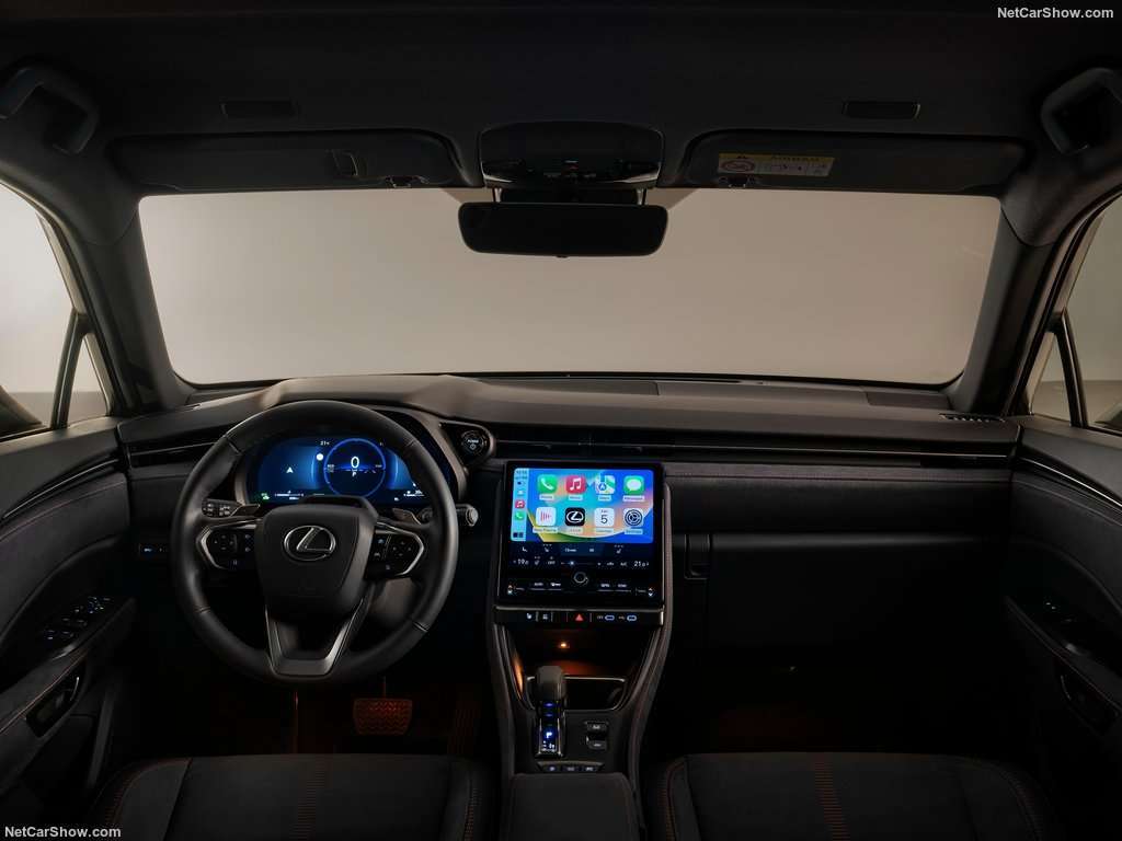 Test Drive: Lexus LBX e-CVT, full hybrid 136cv Cool 4WD 6 Lexus LBX 2024 1024 a2