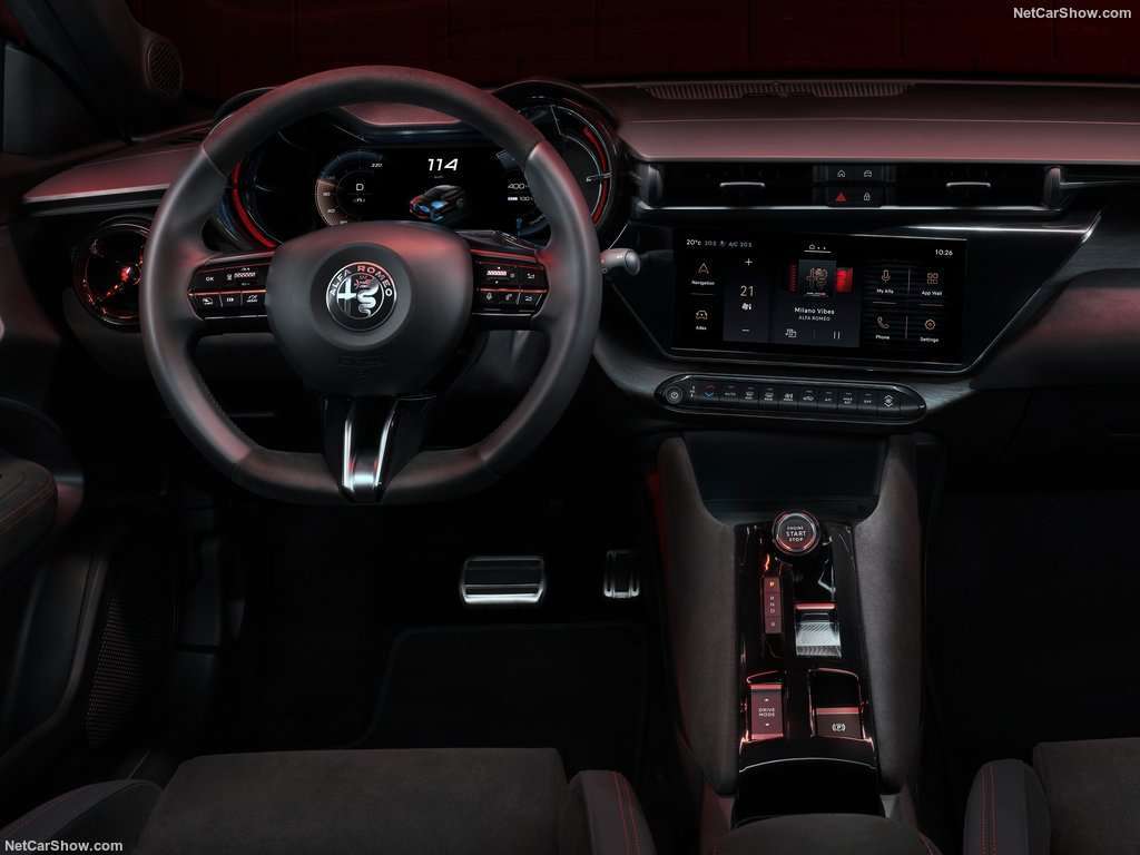 Guida all'Acquisto: Alfa Romeo Junior, diversa quanto basta! 3 Alfa Romeo Milano 2025 1024 10