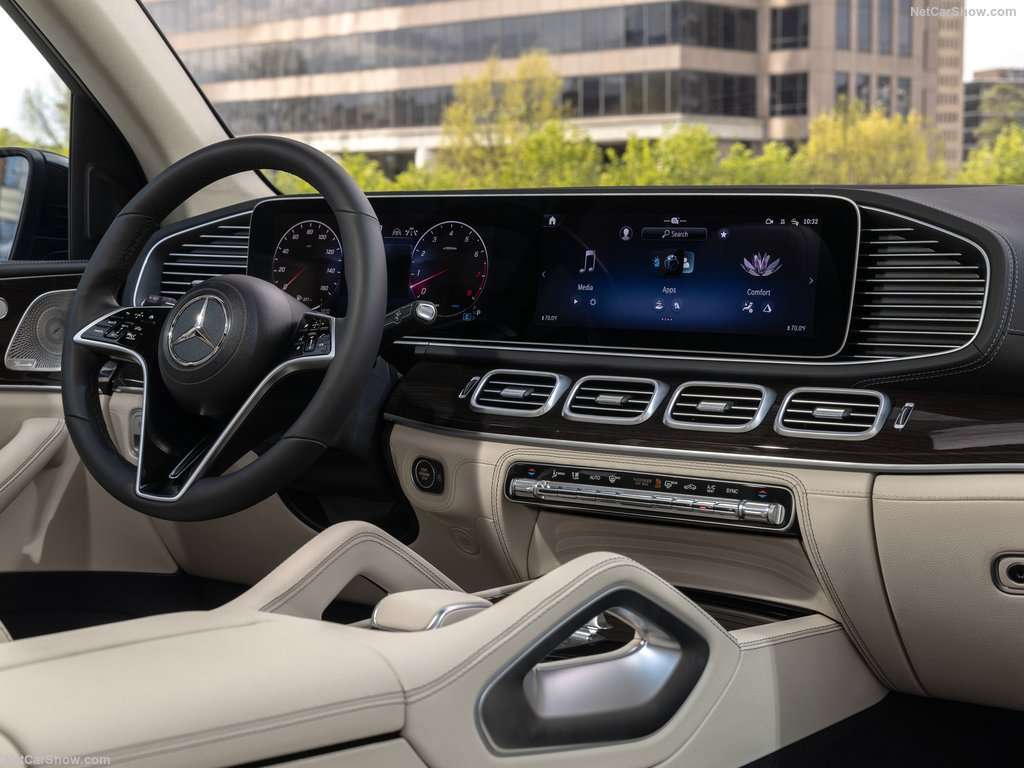 Guida all'acquisto: Mercedes-Benz GLE, Lusso, comfort e tecnologica 1 Mercedes Benz GLE 2024 1024 28