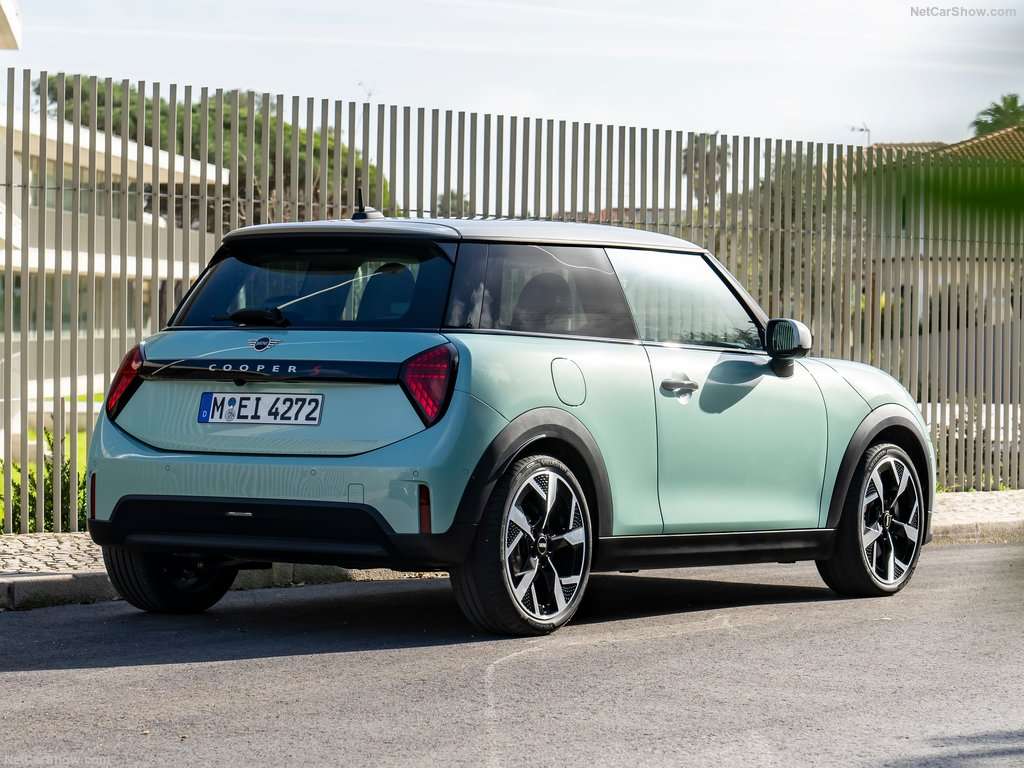 Guida all'acquisto: Mini Cooper, Nuovi motori, più tecnologia e qualità, dinamica come sempre 1 Mini Cooper S 2024 1024 0d
