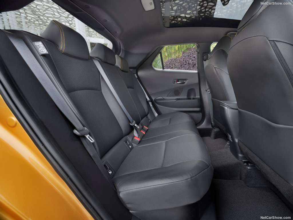Test Drive: Toyota C-HR 1.8 HEV 140cv e 2.0 PHEV 223cv, Tutt'altro che noioso! 4 Toyota C HR 2024 1024 67