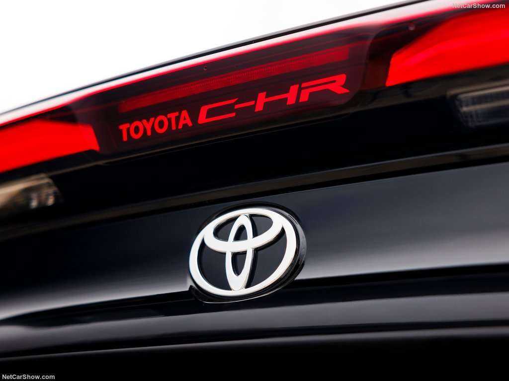 Test Drive: Toyota C-HR 1.8 HEV 140cv e 2.0 PHEV 223cv, Tutt'altro che noioso! 3 Toyota C HR 2024 1024 c3