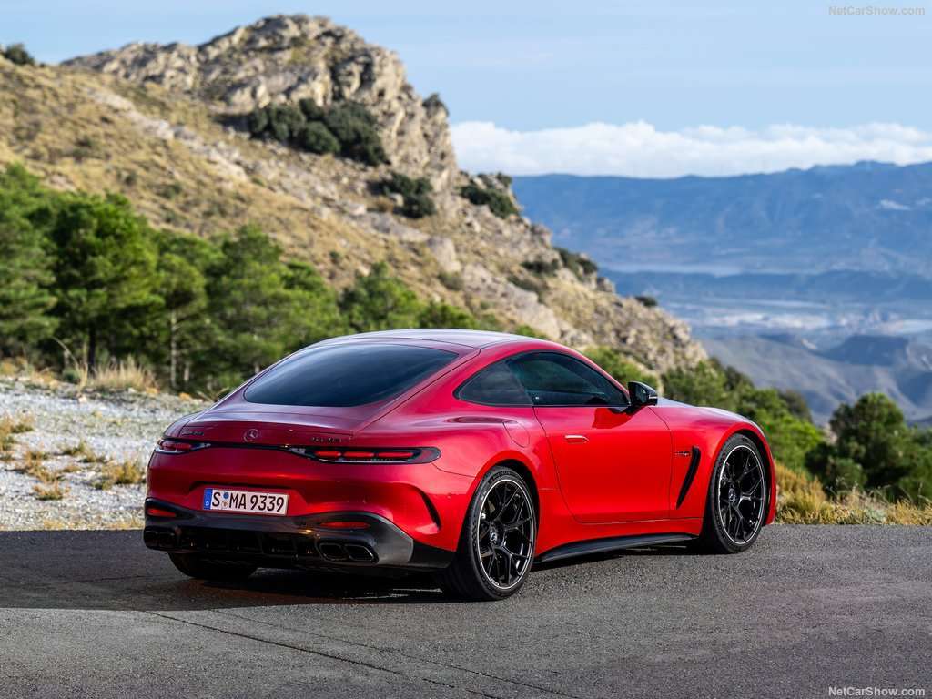 Mercedes Benz AMG GT Coupe 2024 1024 56
