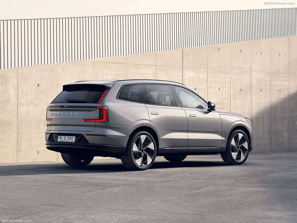 Guida all'Acquisto: Volvo EX90, Ottime finiture, confortevole e sicura 1 Volvo EX90 2024 1024 0c