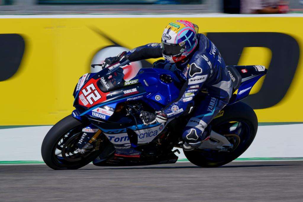 ULTIMO GIRO DI GIOSTRA PER IL CIV A IMOLA IN MEMORIA DI LUCA SALVADORI 15 CIV SBK R6 DB 01