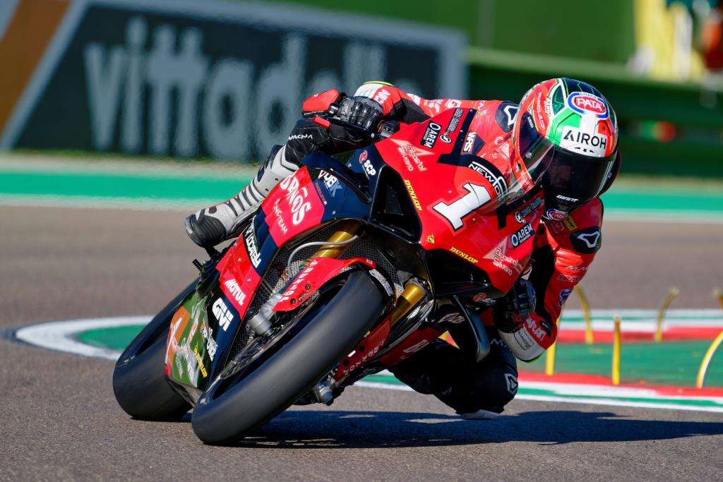 ULTIMO GIRO DI GIOSTRA PER IL CIV A IMOLA IN MEMORIA DI LUCA SALVADORI 7 CIV SBK R6 Zan 03