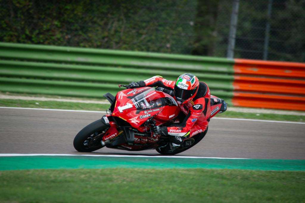 ULTIMO GIRO DI GIOSTRA PER IL CIV A IMOLA IN MEMORIA DI LUCA SALVADORI 1 FNM9514