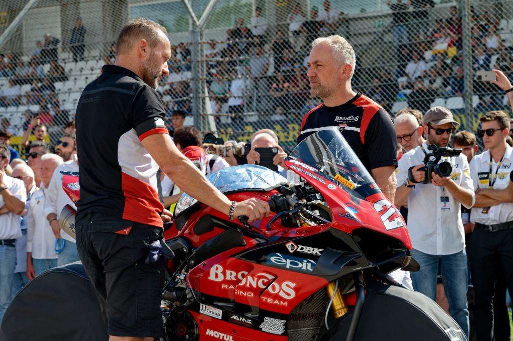 ULTIMO GIRO DI GIOSTRA PER IL CIV A IMOLA IN MEMORIA DI LUCA SALVADORI 23 Ricordo Luca 04 2