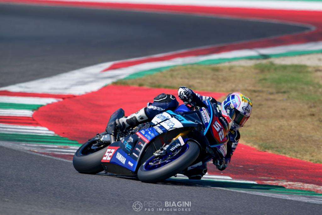 CIV: il Mugello incorona Michele Pirro Campione 2024 4 SBK CIV R5 DelBianco 01 DxO 2