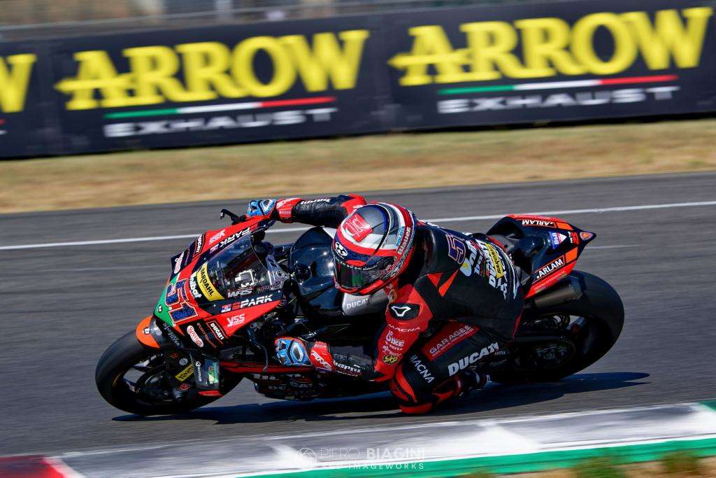 CIV: il Mugello incorona Michele Pirro Campione 2024 7 SBK CIV R5 Pirro 01 DxO 2