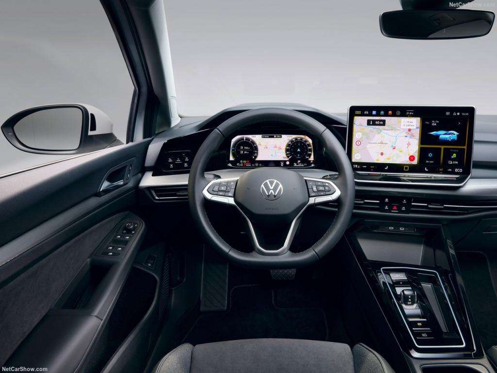 Guida all'acquisto: Volkswagen Golf 8.5, migliorano finiture e tecnologia, anche piacevole da guidare 2 Volkswagen Golf 2024 1280 173ade0790be6bd65833b335802dd6ae96
