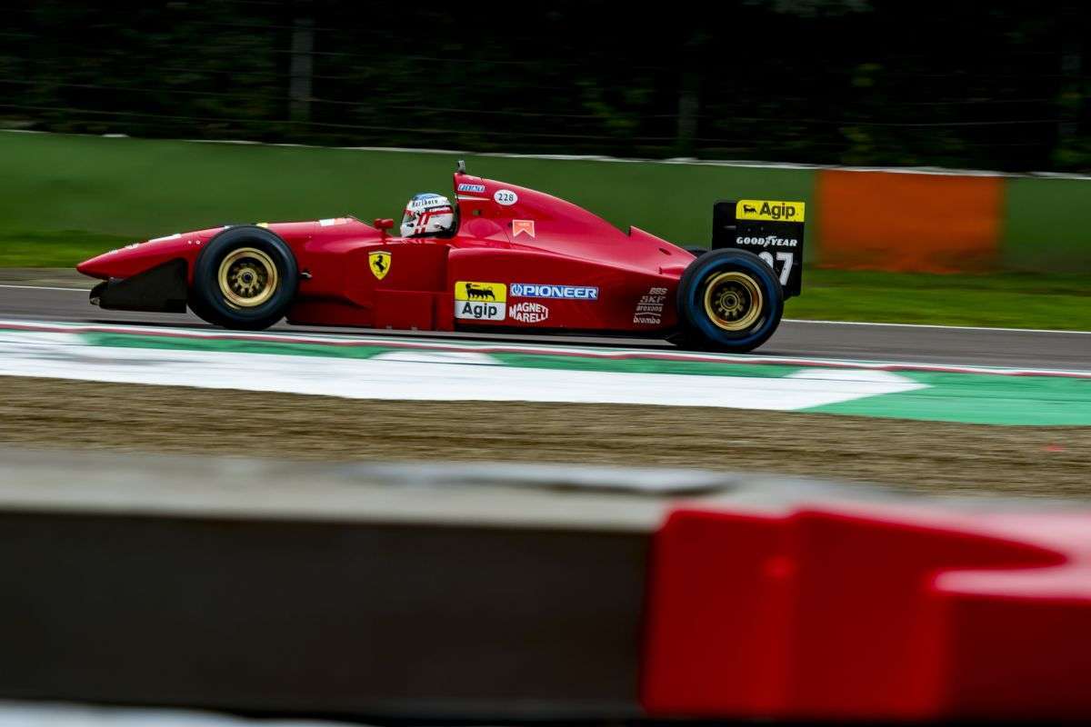 Finali Mondiali Ferrari: 33.000 appassionati a Imola per lo spettacolo conclusivo 17 Ferrari Finali Mondiali 2024 16 scaled