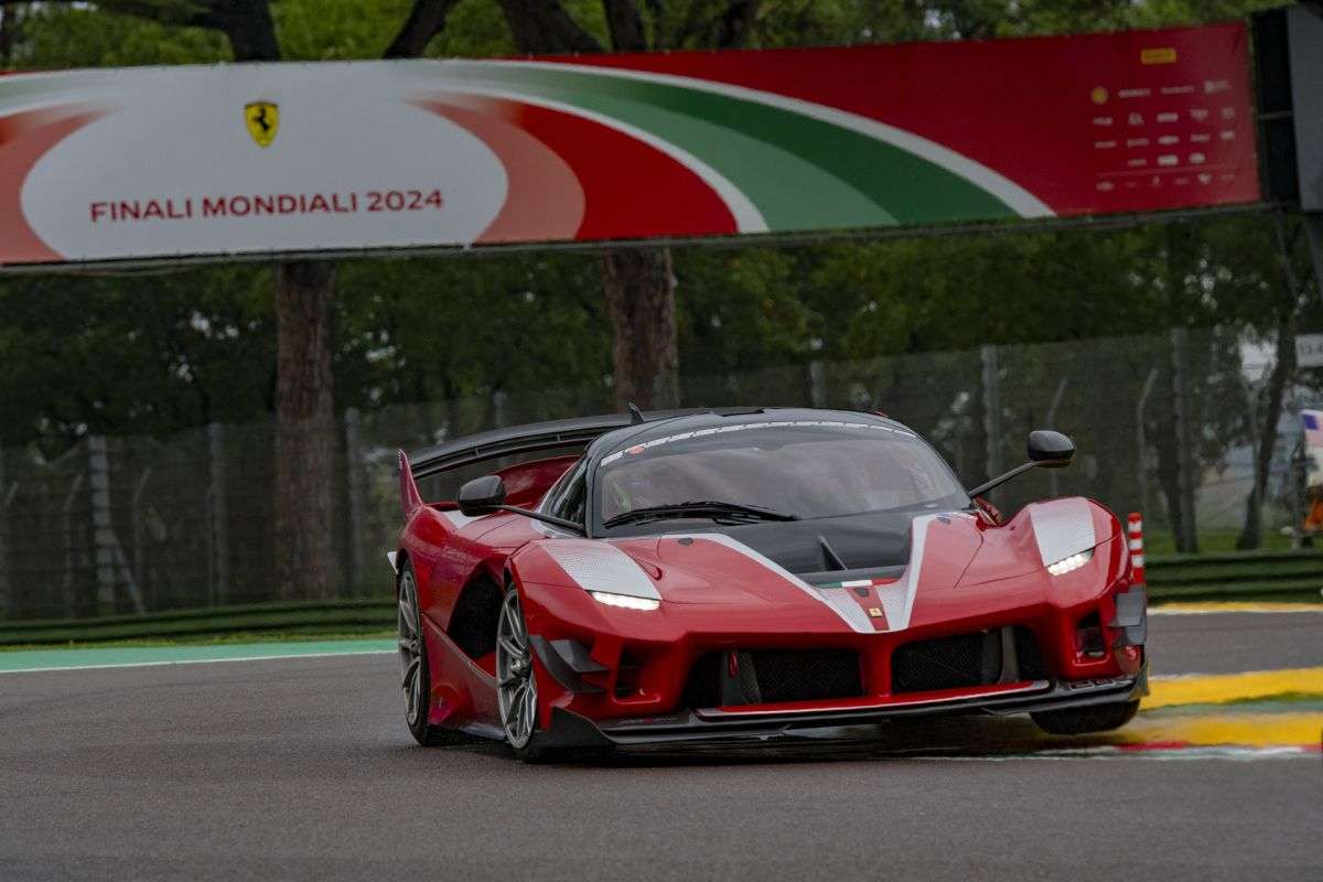 Finali Mondiali Ferrari: 33.000 appassionati a Imola per lo spettacolo conclusivo 37 Ferrari Finali Mondiali 2024 36 scaled