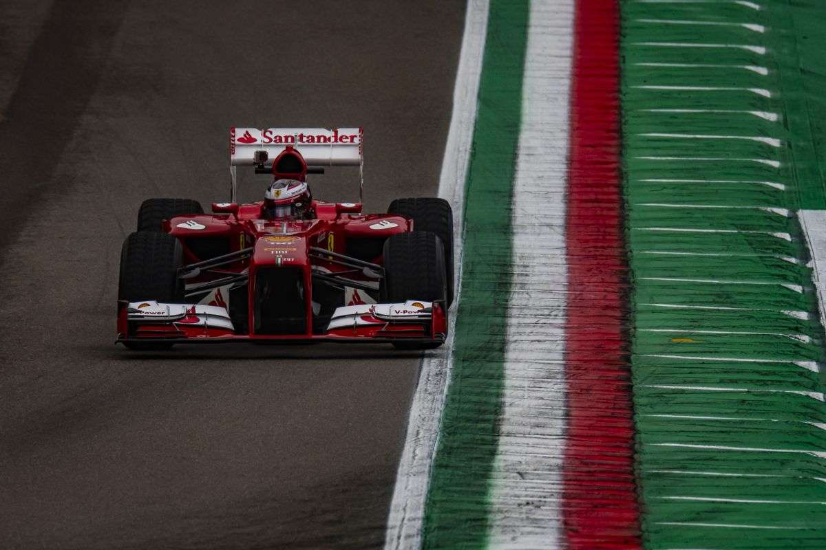 Finali Mondiali Ferrari: 33.000 appassionati a Imola per lo spettacolo conclusivo 8 Ferrari Finali Mondiali 2024 7 scaled