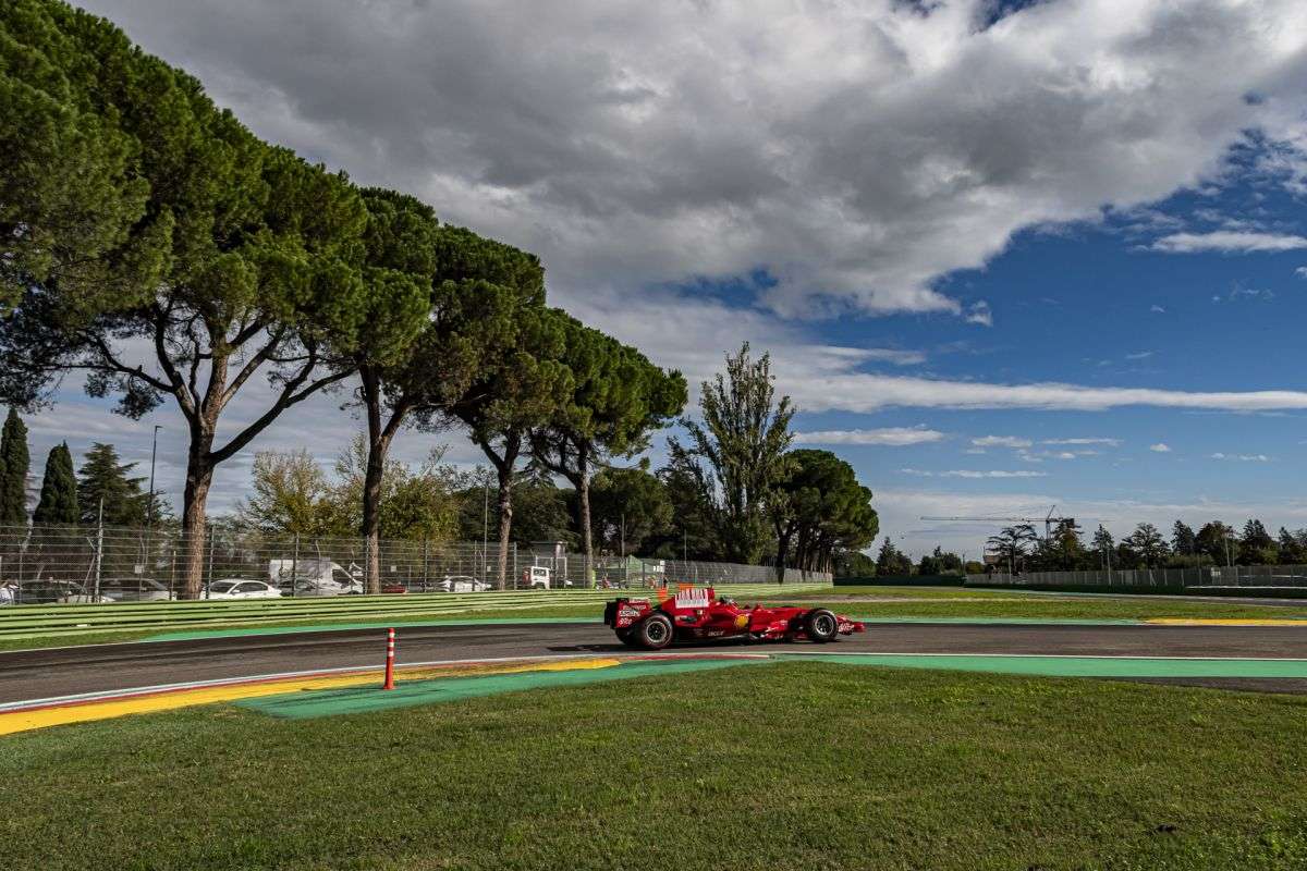 Finali Mondiali Ferrari: 33.000 appassionati a Imola per lo spettacolo conclusivo 71 Ferrari Finali Mondiali 2024 70 scaled