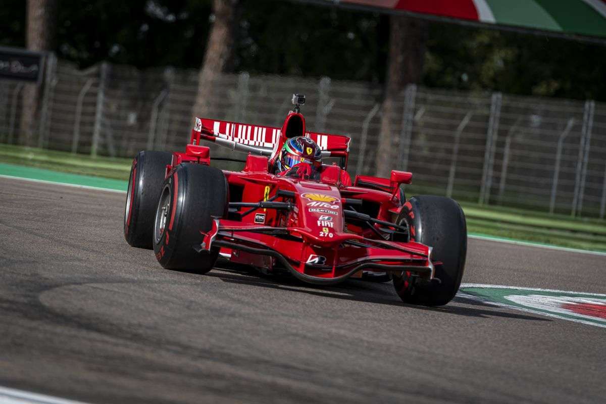 Finali Mondiali Ferrari: 33.000 appassionati a Imola per lo spettacolo conclusivo 73 Ferrari Finali Mondiali 2024 72 scaled