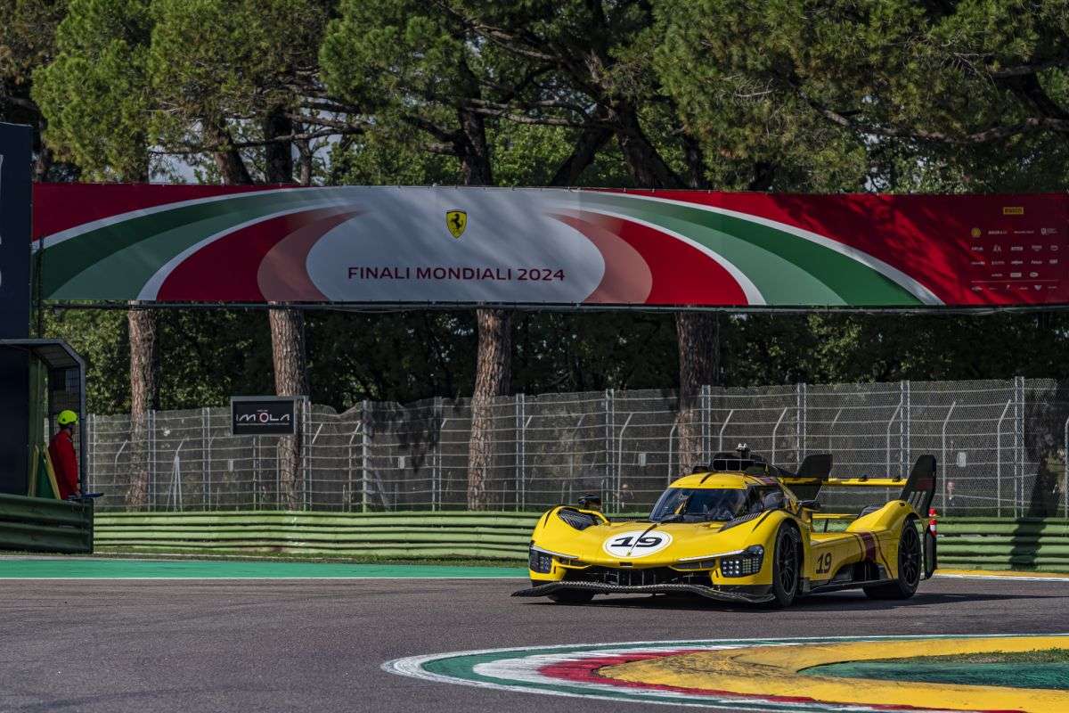 Finali Mondiali Ferrari: 33.000 appassionati a Imola per lo spettacolo conclusivo 76 Ferrari Finali Mondiali 2024 75 scaled