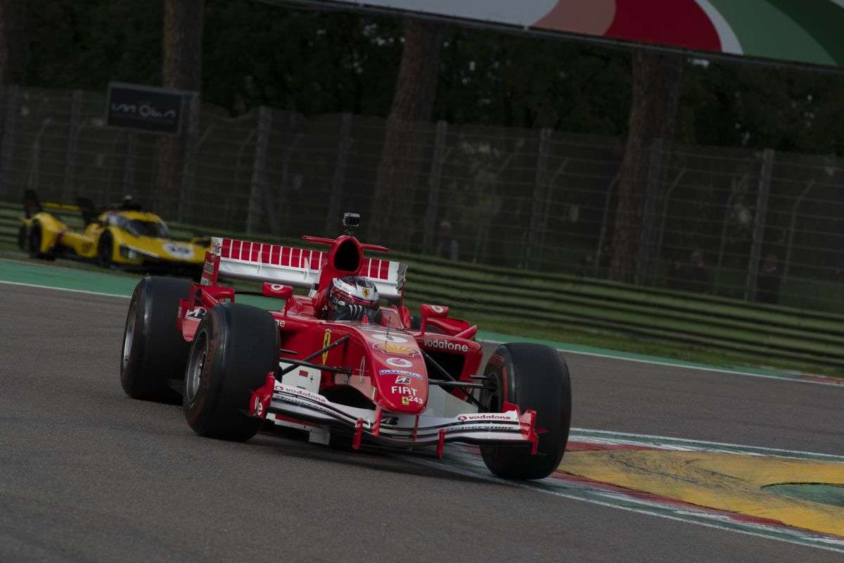 Finali Mondiali Ferrari: 33.000 appassionati a Imola per lo spettacolo conclusivo 79 Ferrari Finali Mondiali 2024 78 scaled
