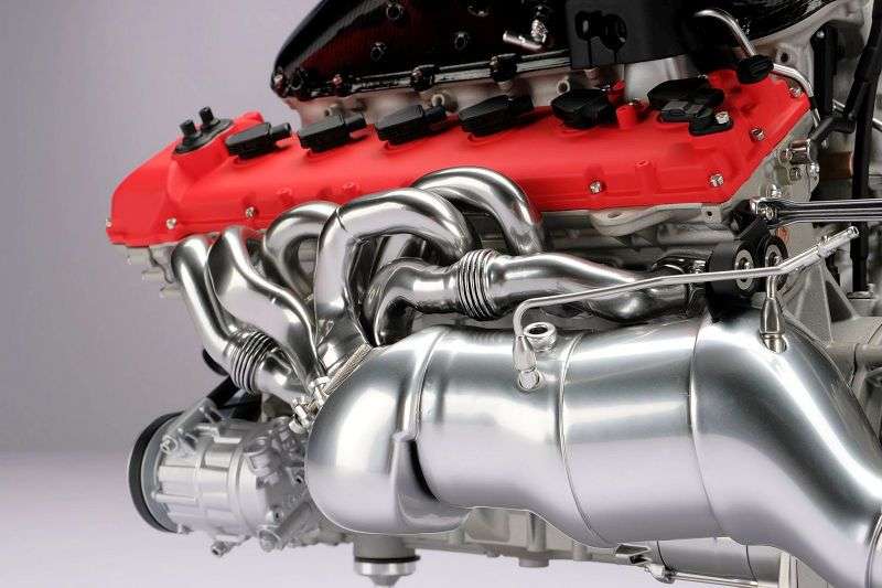 Best Car: Ferrari V12, con l'evoluzione del F140DH da 830cv aspirato 2 al Ferrari Daytona SP3 EnginePE9