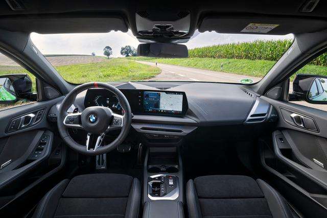 Auto Notizie: Nuova BMW Serie 1, più che un aggiornamento, una nuova edizione 2 small 8
