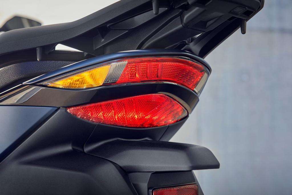 Nuova generazione SH: Honda presenta SH350i 2025 3 504742 25ym honda sh350i