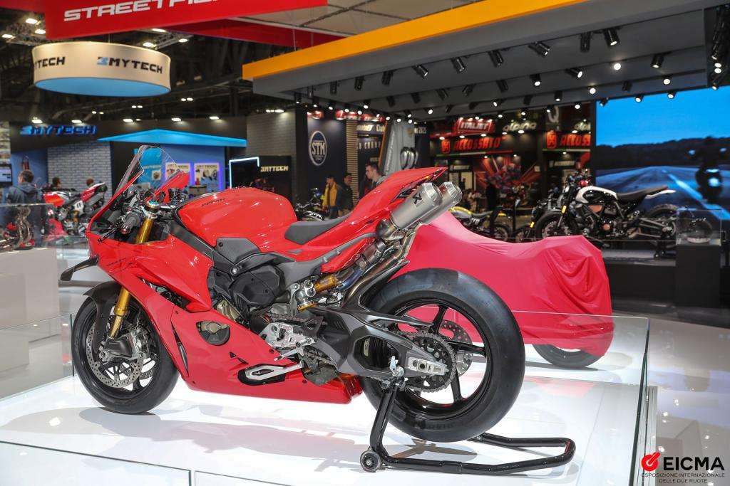EICMA 2024 – Ducati presenta le nuove Panigale V2 e Streetfighter V2 3 A68I0042 2