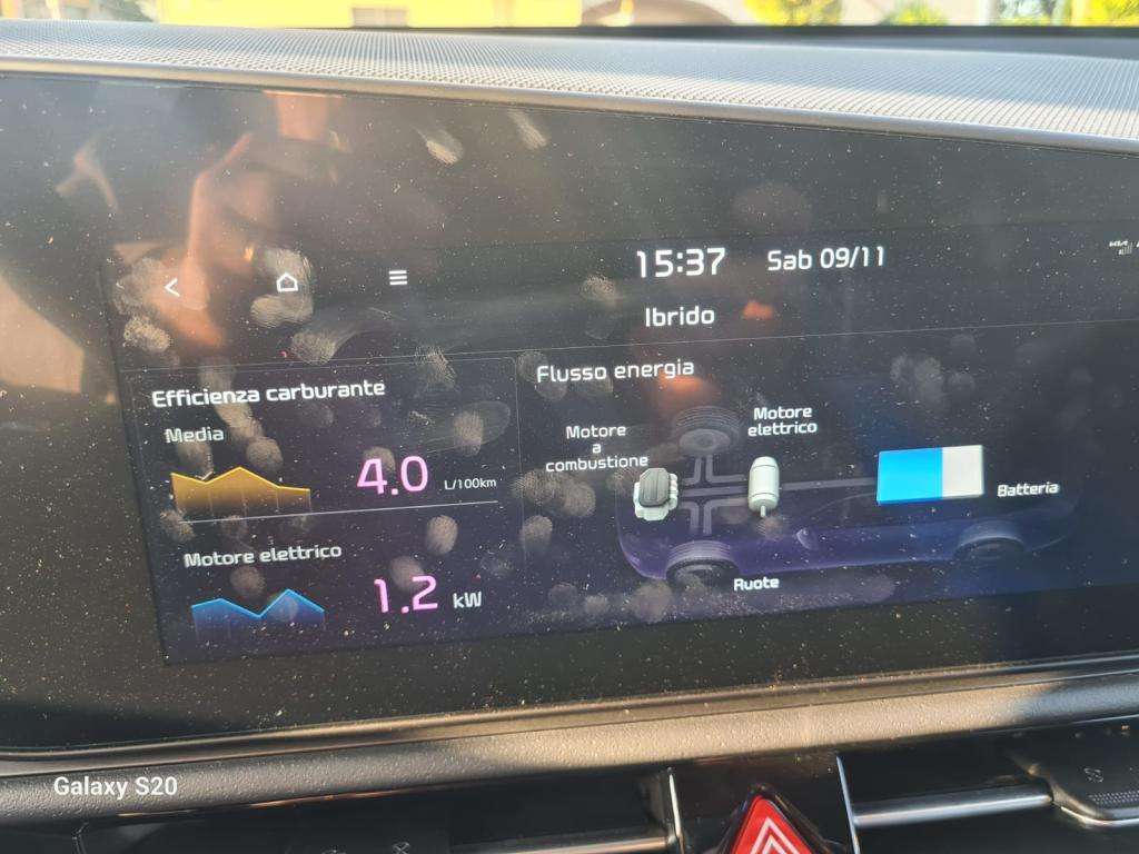 Test Drive: Kia Niro HEV Tri-Fuel, Innovazione e Risparmio per una Full Ibrida Versatile 6 Immagine WhatsApp 2024 11 21 ore 17.05.47 1a4a29c7