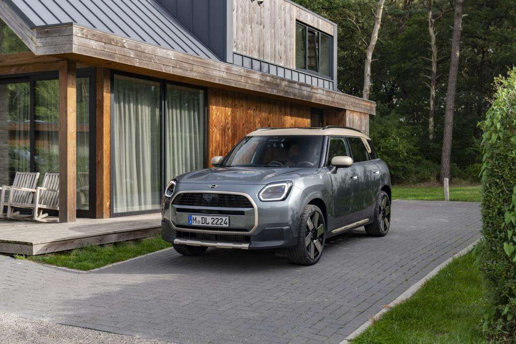 Test Drive: Mini Countryman 1.5 MiHEV 170cv, evolve stile e tecnologia con qualche compromesso di troppo 6 P90535110 highRes mini countryman c 12